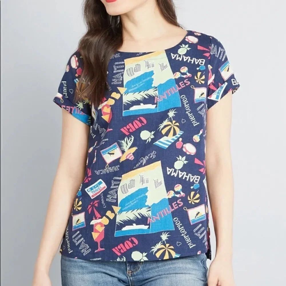 ModCloth Delightful Demeanor Short-Sleeve Blouse